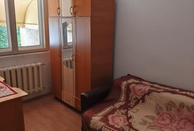 Apartament 3 camere- Zona Sud - etaj 2 - 54 mp - 4