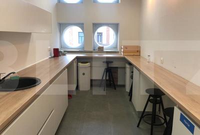 Etaj open space, ultramodern, in cladire clasa A. - 14