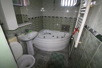 INCHIRIEZ apartament 3 camere ,aer conditionat, zona Terezian - 9