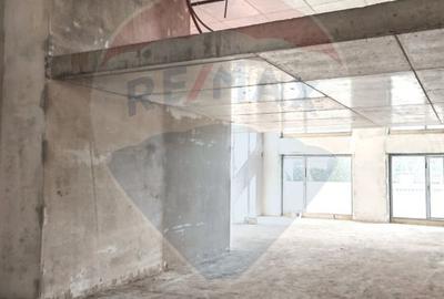 Spațiu comercial, de 164 mp, în Gară