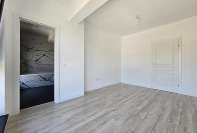 De inchiriat: Penthouse 4 camere 118 mp - etaj 3/3 | Terasa 19,2 mp. 3,8 km fata - 5