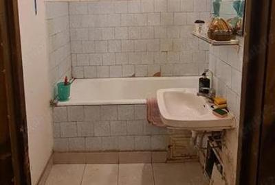 Vanzare apartament 3 camere Lacul Tei - 4