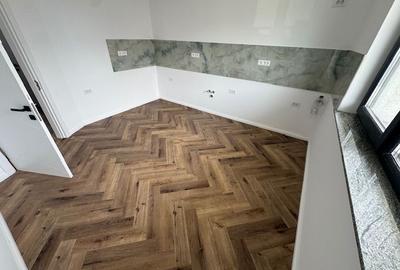 Vila Tunari cu vedere la LAC, 135m2 si curte mare - 16