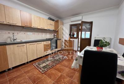 Casa individuala  cu 3 camere , pe parter , curte ,in Giroc - 2