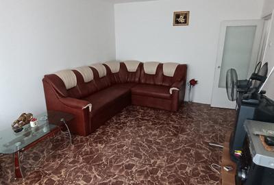 Apartament spatios, zona Cantacuzino