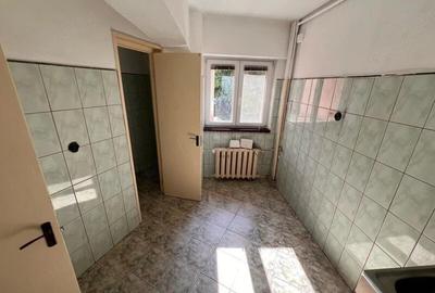 Mosilor / Stefan cel Mare / et 1 dec / bl 1980 / 2 min Metrou Obor / - 3