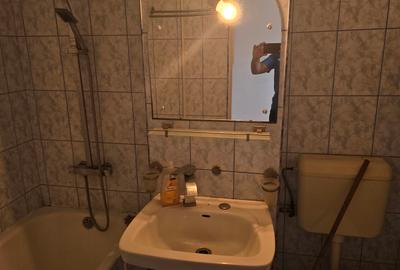 Vand apartament 2 camere decomandat in Deva, zona Micro 15, etaj 7, - 4