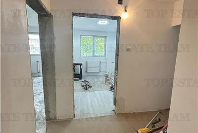 Apartament de 3 camere, decomandat,  renovat complet ,Drumul Taberei, 4 minute d - 10