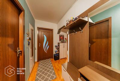 Apartament 4 camere, langa campusul UVVG, decomandat, etaj 3, comision 0% - 20