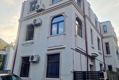 Foișor Închiriez vila interbelica recent renovată 5 cam curte proprie 128 mp gar - 1