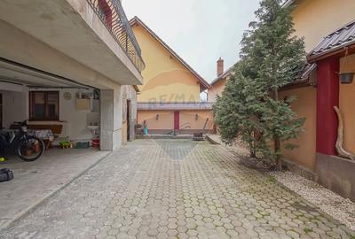 Casă cu garaj și panouri fotovoltaice – Codlea! - 43