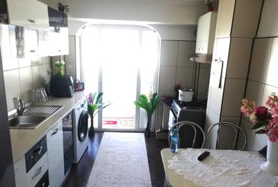 Vanzare 3 camere - Imobiliare MAXICONFORT - 7