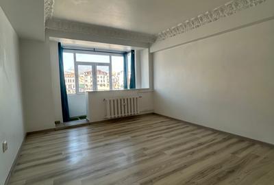 Apartament nemobilat, birou! - 2