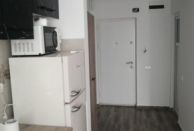 Garsonieră semidecomandată în Est