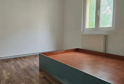 Apartament 2 camere Centru -Civic,etajul 1,liber,82000 Euro neg - 3