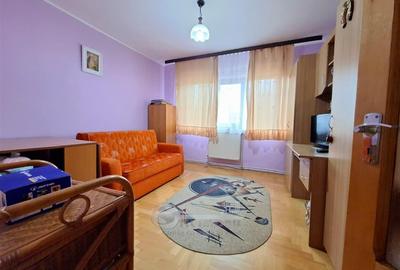 Liber, apartament 3 camere, Nicolina 2, baie cu geam, 60 mp utili - 6