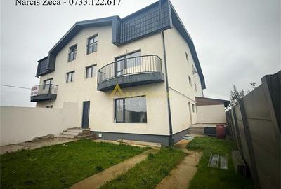 Casa tip quadruplex - 6 camere 3 bai - teren 250mp - 1