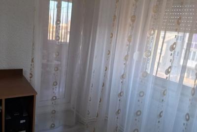 Apartament 4 camere  decomandate cu vedere pe doua parti in Nadlac - 15