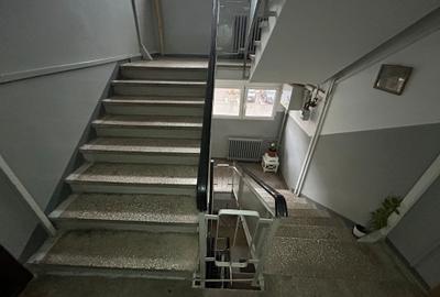 1 Decembrie 3 Camere Etaj 1 Centrala Proprie Instalatii Schimbate 12 Min Metrou - 18