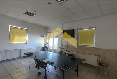 Spațiu comercial, 65 mp în Pârneava