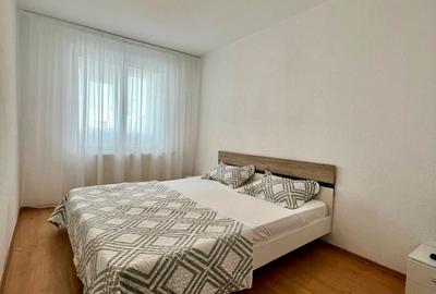Apartament cu 4 camere decomandat, mobilat în Tei
