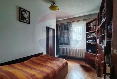 Comision 0% – Casa ultracentrala, liniștita, cu garaj - 3