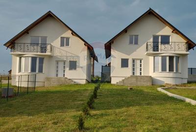 Casă / Vilă individuală cu 560 mp teren, de vânzare în Scheia, Suceava - 3