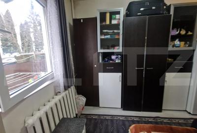 Garsonieră decomandată, mobilată în Astra