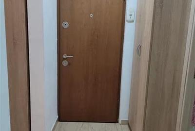 Apartament cu 2 camere decomandat, mobilat în Giurgiului