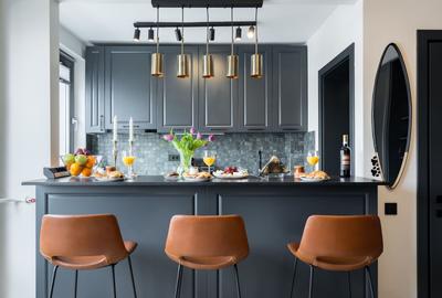 O Vacanță Permanentă în Inima Capitalei, Magheru/Bălcescu - 8