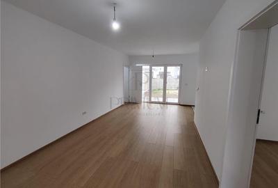 Duplex despartit - zona foarte buna - aproape de centura - toate utilitatile - 9