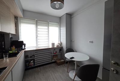 Apartament de vanzare, 3 camere, decomandat, 72 mp, Alexandru cel Bun - 10