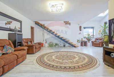 Casă premium cu 270 mp utili, 7 camere ,curte generoasă în Bartolomeu - 4