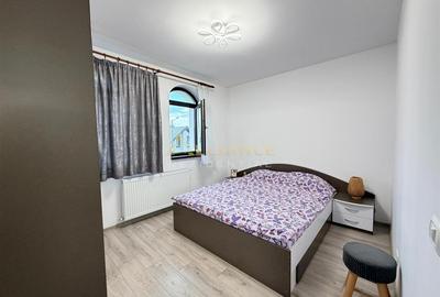 Duplex - 4 camere - 2 bai - 295 mp teren - 15