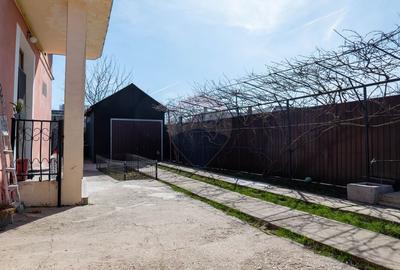 Afumati - vanzare casa si anexe cu teren intravilan, suprafata 700 mp - 9