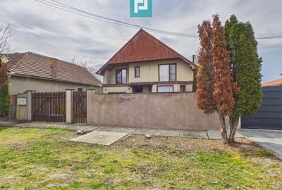 Casă spațioasă în Sântana - 36