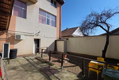 Clădire Comercială + Apartamente | 390 mp | Drumul European | - 2