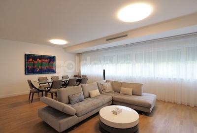 Apartament cu 5 camere decomandat, mobilat în Băneasa