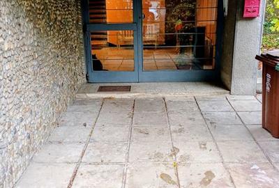 Apartament de 3 camere in zona Aviatorilor mai precis pe str Av  Mircea Zorilean - 5