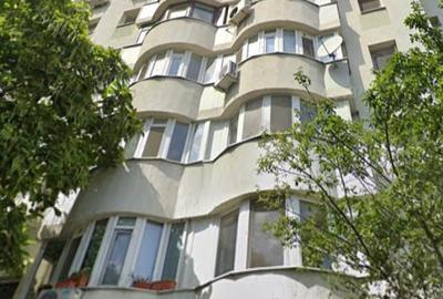 Basarabia,Mc. Donald's,metrou Costin Georgian - 1