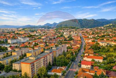 3 camere, 2 balcoane si 1 beci   - Strada de Mijloc - - 1