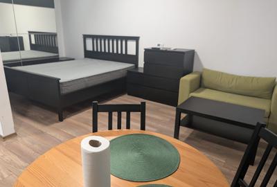 Garsonieră decomandată, mobilată în Militari