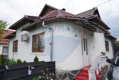 Casă cu 6 camere la Crăciunesti - 1