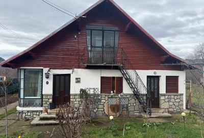 Casă corp C1 84mp + casă corp C2 51mp+garaj+ grădină și teren 889mp - 1