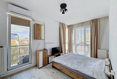 Apartament cu 2 camere semidecomandat, mobilat în Semicentral