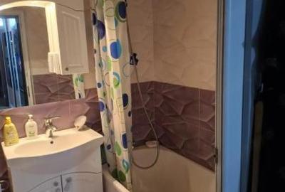 Vand apartament cu 2 camere in zona Straja Sector 4 - 7