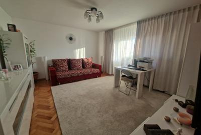 Zona Aradului bloc izolat termic, foarte bine impartit, pe doua parti, mobilat - 5