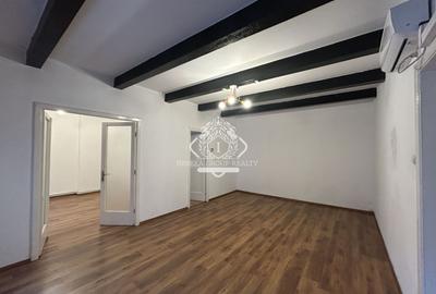 Apartament cu 4 camere semidecomandat în Ștefan cel Mare