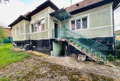 Casa cu 2 camere, 141 mp, 690 mp teren,  Petrestii de Mijloc - 2