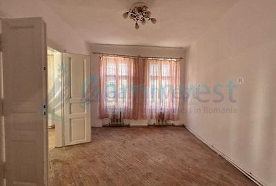 Apartament cu 3 camere semidecomandat în Ultracentral